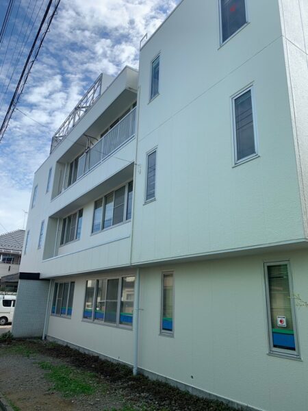 千葉県船橋市滝台 3階建て賃貸ビルの外壁塗装工事(12)