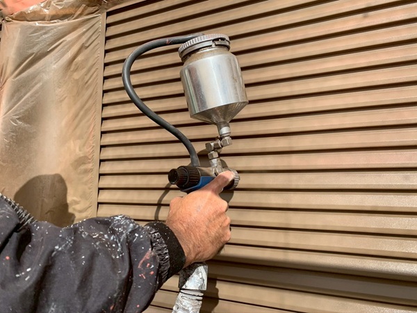 船橋市三咲A様邸外壁塗装・屋根塗装・大工工事｜近隣で工事したお客様からの紹介_雨戸