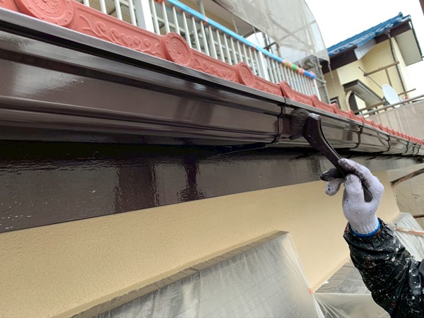 船橋市三咲A様邸外壁塗装・屋根塗装・大工工事｜近隣で工事したお客様からの紹介_付帯部塗装 (5)