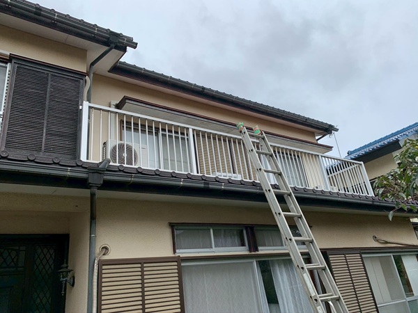 船橋市三咲A様邸外壁塗装・屋根塗装・大工工事｜近隣で工事したお客様からの紹介_施工前 (3)