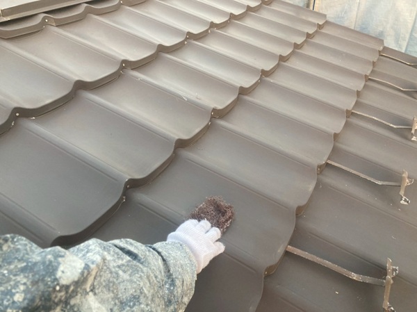 船橋市三咲A様邸外壁塗装・屋根塗装・大工工事｜近隣で工事したお客様からの紹介_塗装面下地処理 (1)