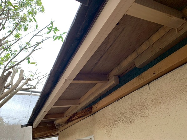 船橋市三咲A様邸外壁塗装・屋根塗装・大工工事｜近隣で工事したお客様からの紹介_劣化補修 (2)