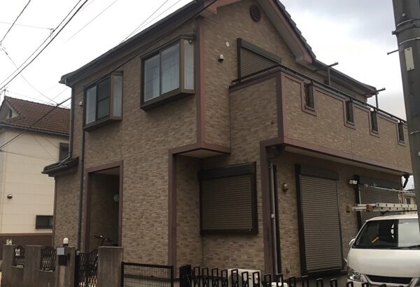 船橋市三咲S様邸外壁塗装｜ブラウン系からひまわりのような明るいデザインへ！ (3)