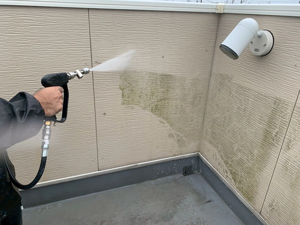 柏市今谷上町Y様邸|ひび割れ補修含む外壁塗装・ベランダ防水工事・付帯部塗装 (8)