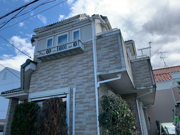 柏市今谷上町Y様邸|ひび割れ補修含む外壁塗装・ベランダ防水工事・付帯部塗装 (3)